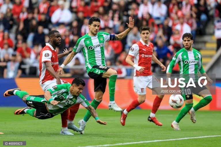 O Sporting de Braga empatou hoje a um golo na receção aos espanhóis do Betis, em encontro da primeira mão dos quartos de final da Liga Europa em futebol, disputado no Estádio Municipal de Braga.