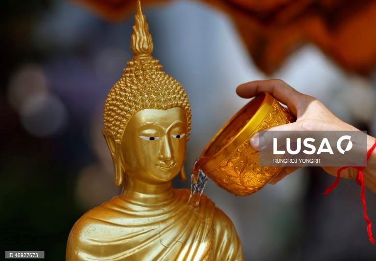 Tailândia: Celebrações do Ano Novo tailandês em Banguecoque