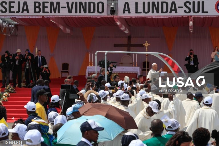 Angola: Papa Leão XIV prossegue viagem apostólica