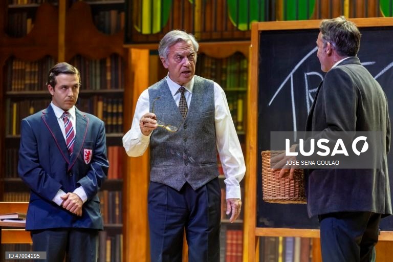 Teatro: Ensaio de imprensa da peça “Clube dos Poetas Mortos”
