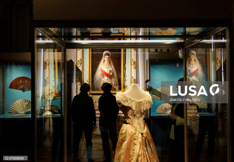 Rússia: Exposição "Leques da Imperatriz Maria Feodorovna" em São Petersburgo