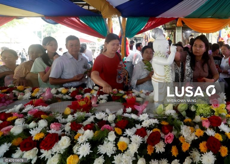 Myanmar: Celebrações do Dia do Buda
