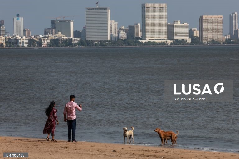 Autoridades indianas emitem um alerta amarelo de calor para Mumbai