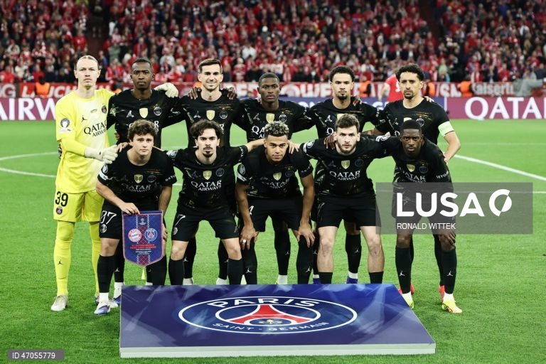 Um golo de Ousmane Dembélé permitiu hoje ao Paris Saint-Germain empatar 1-1 em Munique com o Bayern e garantir a presença na final da Liga dos Campeões de futebol, na qual vai defender o título frente ao Arsenal.
