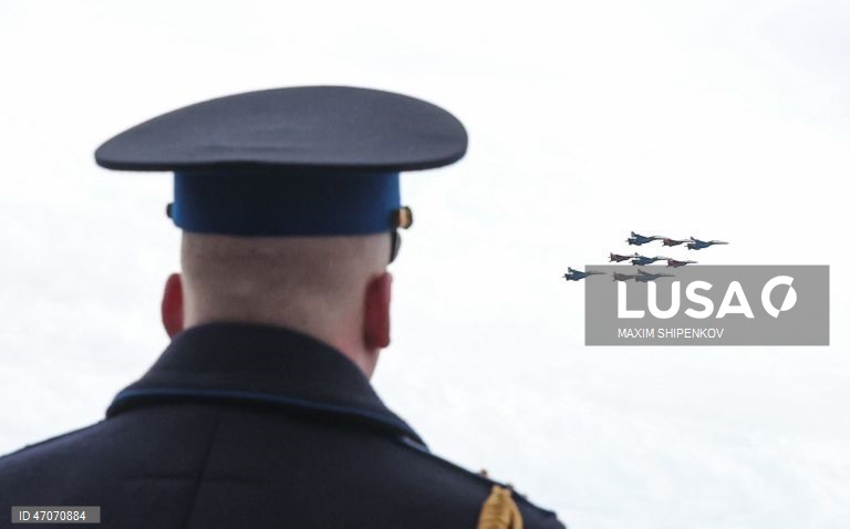 Rússia: Celebrações do Dia da Libertação em Moscovo