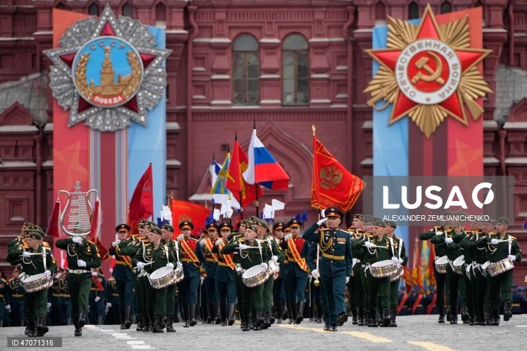 Rússia: Celebrações do Dia da Libertação em Moscovo