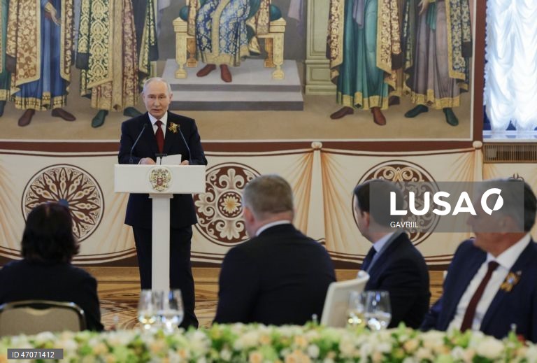 Rússia: Celebrações do Dia da Libertação em Moscovo