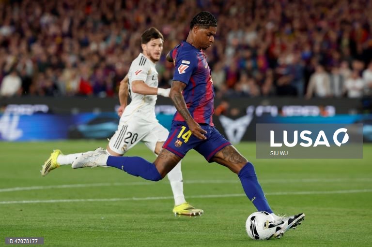 Futebol: Liga espanhola - FC Barcelona vs Real Madrid