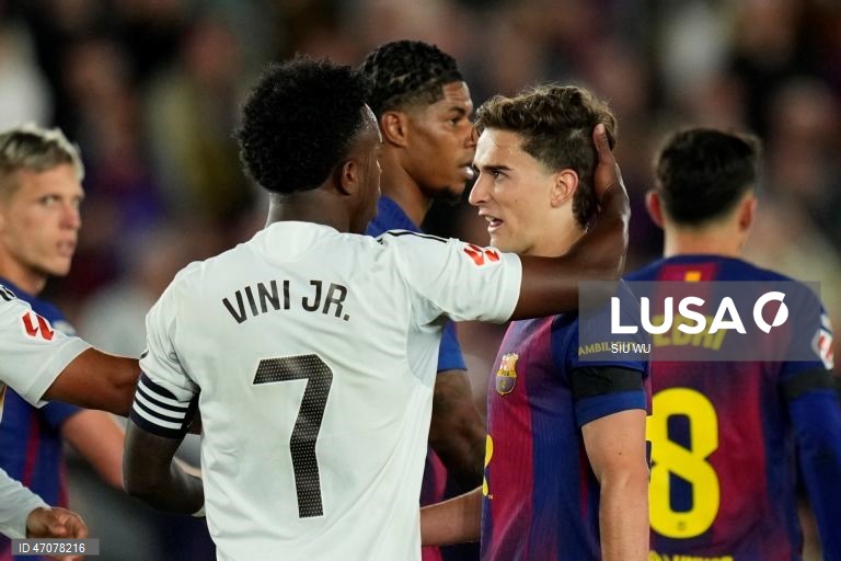 Futebol: Liga espanhola - FC Barcelona vs Real Madrid
