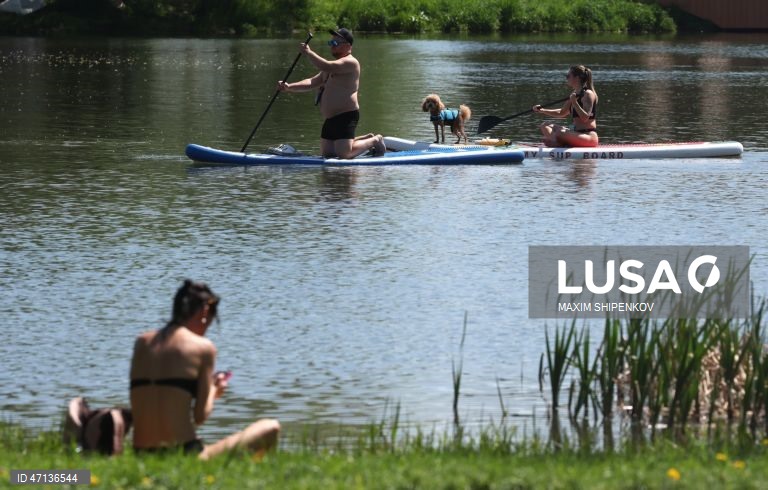Rússia: Primavera quente em Moscovo