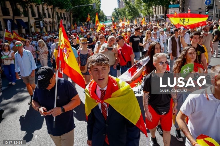 Espanha: Manifestação em Madrid contra o governo de Pedro Sanchez
