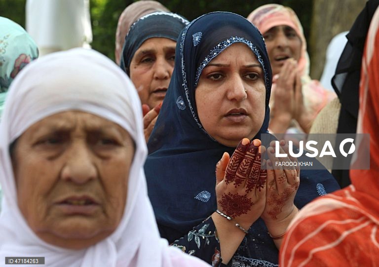 Muçulmanos celebram o Eid al-Adha ou Festa do Sacrifício