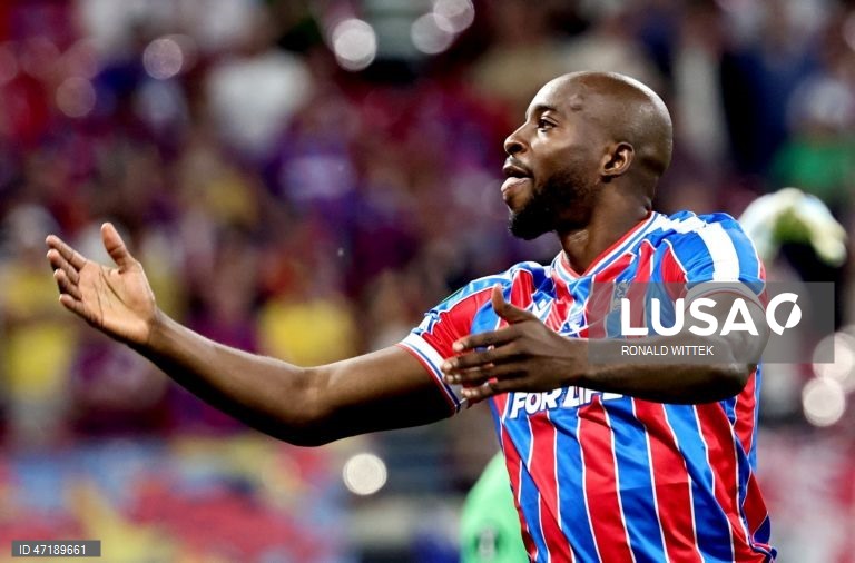 O Crystal Palace conquistou hoje a quinta edição da Liga Conferência em futebol, ao vencer na final o Rayo Vallecano, por 1-0, em Leipzig, na Alemanha, com um golo do avançado francês Jean-Philippe Mateta, aos 51 minutos.