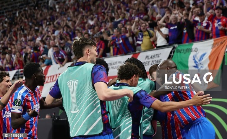 O Crystal Palace conquistou hoje a quinta edição da Liga Conferência em futebol, ao vencer na final o Rayo Vallecano, por 1-0, em Leipzig, na Alemanha, com um golo do avançado francês Jean-Philippe Mateta, aos 51 minutos.