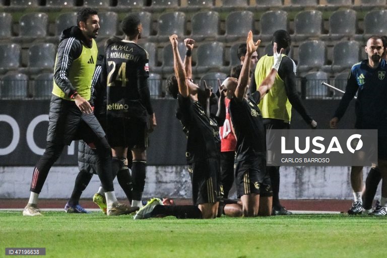 Os jogadores do Casa Pia festejam um golo contra o Torreense durante o jogo do Play-off de acesso à I Liga de futebol, disputado no Estádio Municipal de Rio Maior, 28 de maio de 2026. CARLOS BARROSO/LUSA