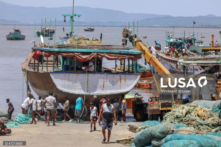 Mumbai: Fim da época de pesca