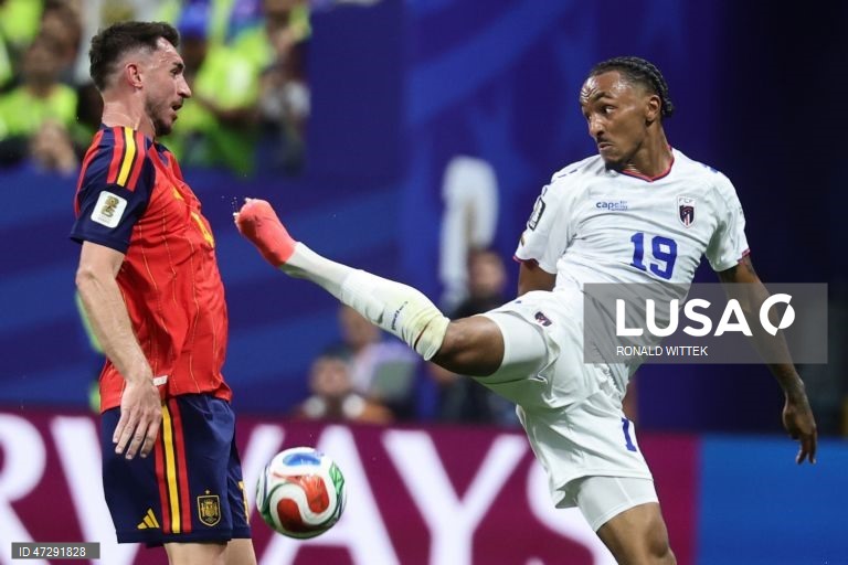 A seleção de Cabo Verde, estreante em campeonatos do mundo, impôs hoje um surpreendente empate 0-0 frente à campeã europeia Espanha, em jogo da primeira jornada do Grupo H, disputado em Atlanta.