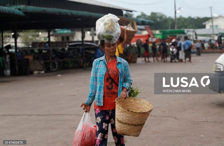 Myanmar: Mercado tradicional em Yangon