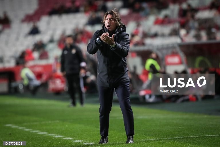 O Benfica venceu o Sporting de Braga por 2-1 e apurou-se para os quartos de final da Taça de Portugal em futebol, num encontro em que esteve a perder, disputado no estádio da Luz, em Lisboa.