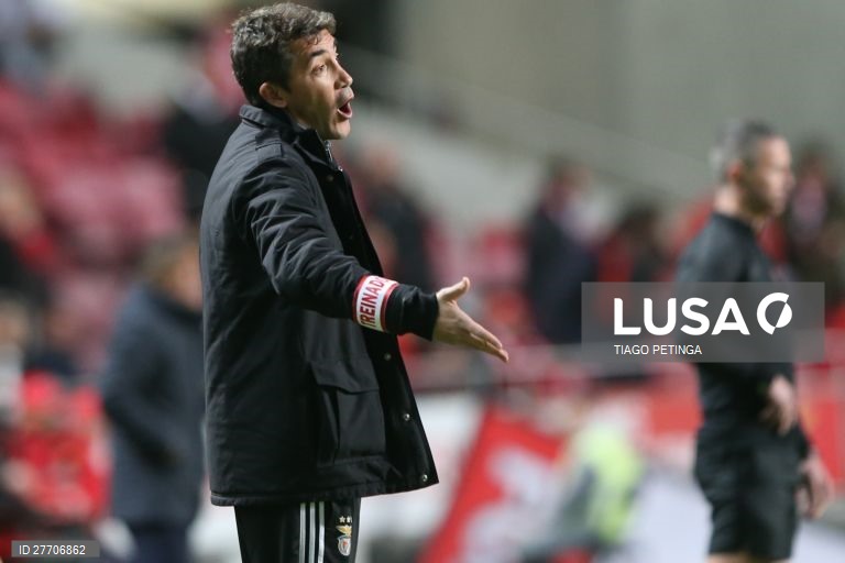 O Benfica venceu o Sporting de Braga por 2-1 e apurou-se para os quartos de final da Taça de Portugal em futebol, num encontro em que esteve a perder, disputado no estádio da Luz, em Lisboa.