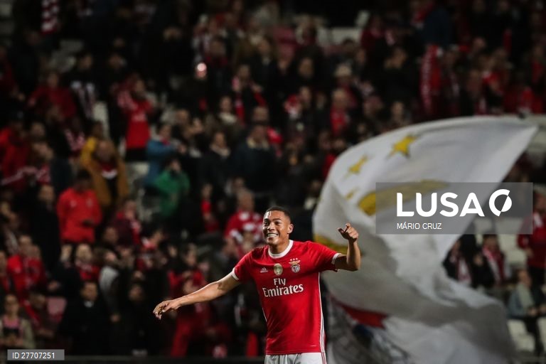 O Benfica venceu o Sporting de Braga por 2-1 e apurou-se para os quartos de final da Taça de Portugal em futebol, num encontro em que esteve a perder, disputado no estádio da Luz, em Lisboa.