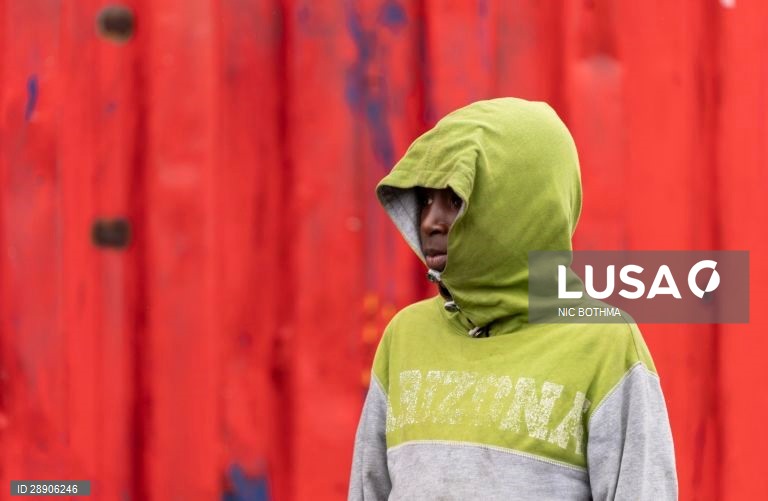 África do Sul: Entrega de ajuda alimentar a crianças na Cidade do Cabo