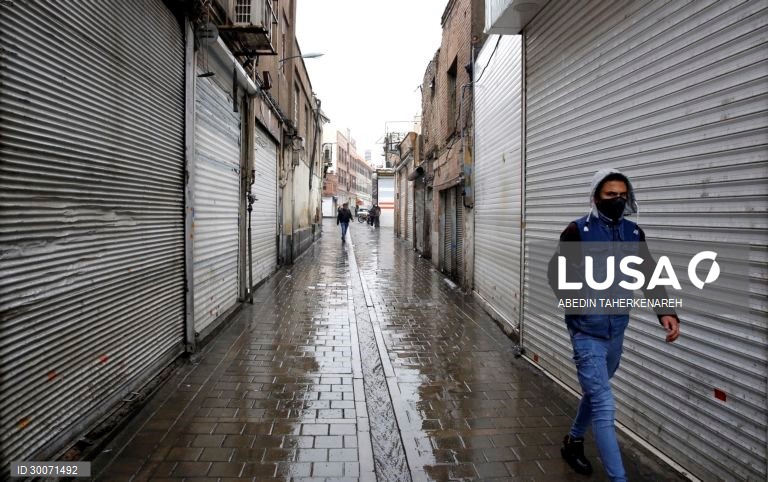 Covid-19: Novo confinamento no Irão