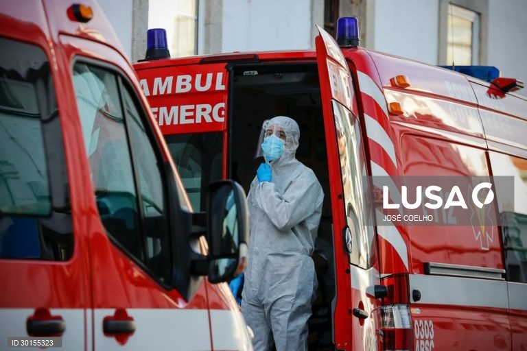 No Hospital Militar do Porto a “missão” nesta 2.ª vaga da covid-19 continua a ser “cuidar com dignidade