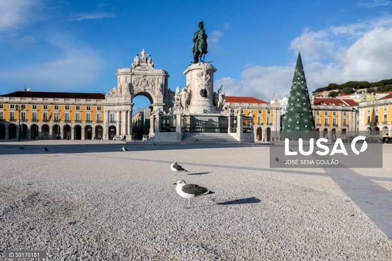 Covid-19: Início do recolher obrigatório em Lisboa