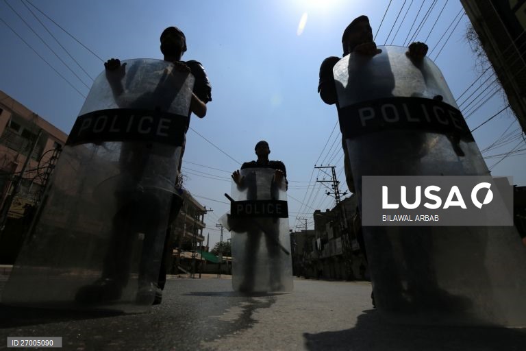 Muçulmanos xiitas celebram o dia do Ashura