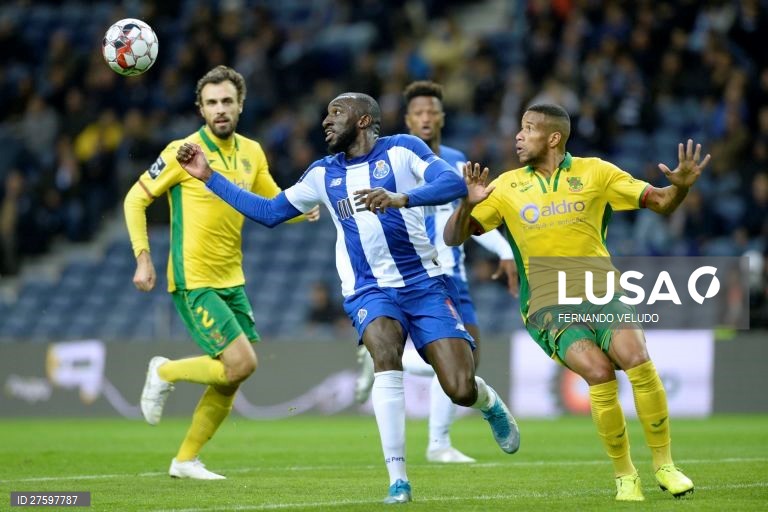 Futebol: FC Porto vs Pacos de Ferreira no Porto.