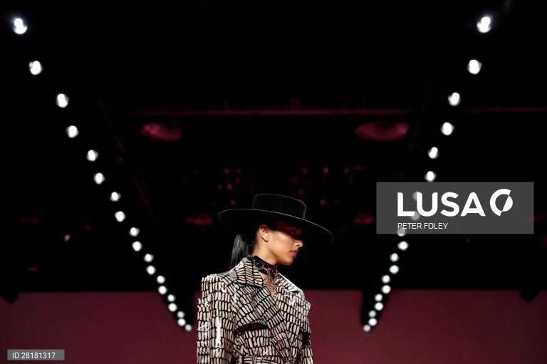 Semana da Moda de Nova Iorque - Christian Siriano