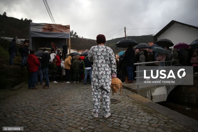 Cortejo dos caretos de Lazarim