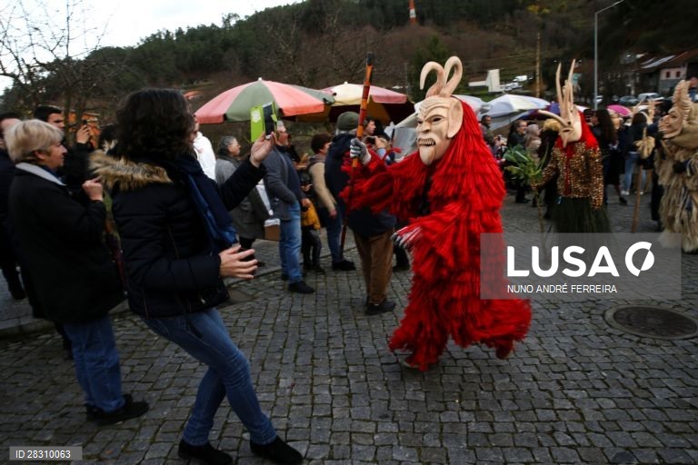 Cortejo dos caretos de Lazarim