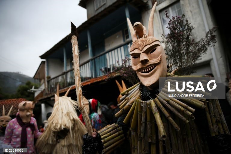 Cortejo dos caretos de Lazarim