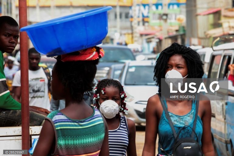 Covid-19: Musseque de Catinton em Luanda
