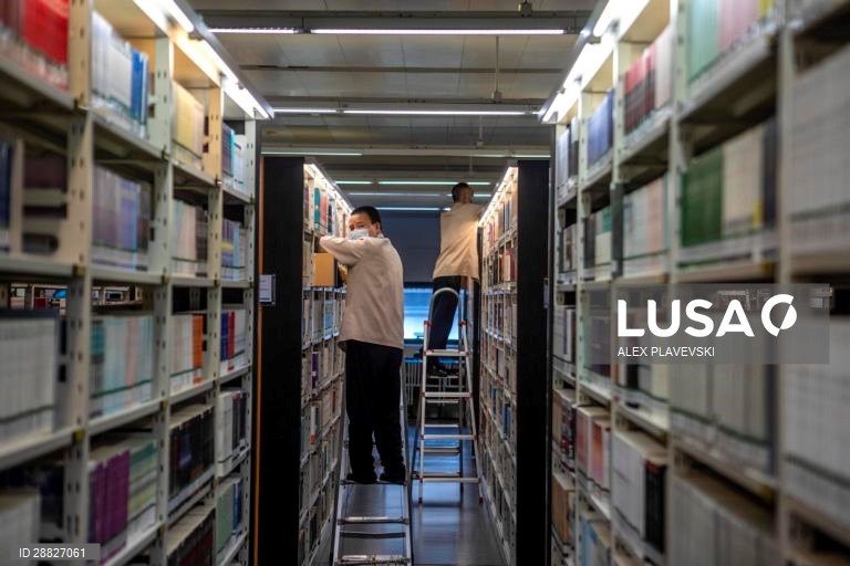 Covic-19: Bibliotecas reabrem na China