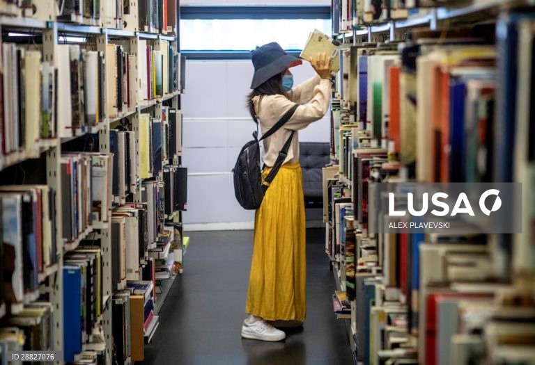 Covic-19: Bibliotecas reabrem na China
