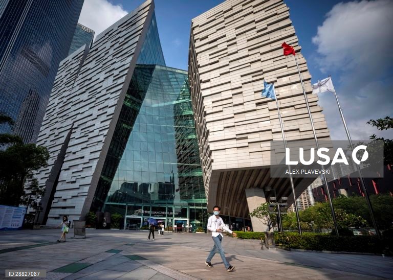 Covic-19: Bibliotecas reabrem na China