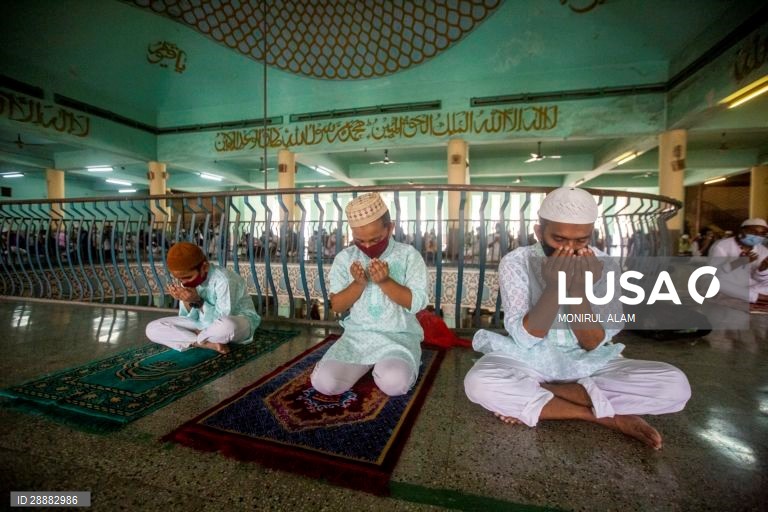 Celebrações do Eid al-Fitr no Bangladesh