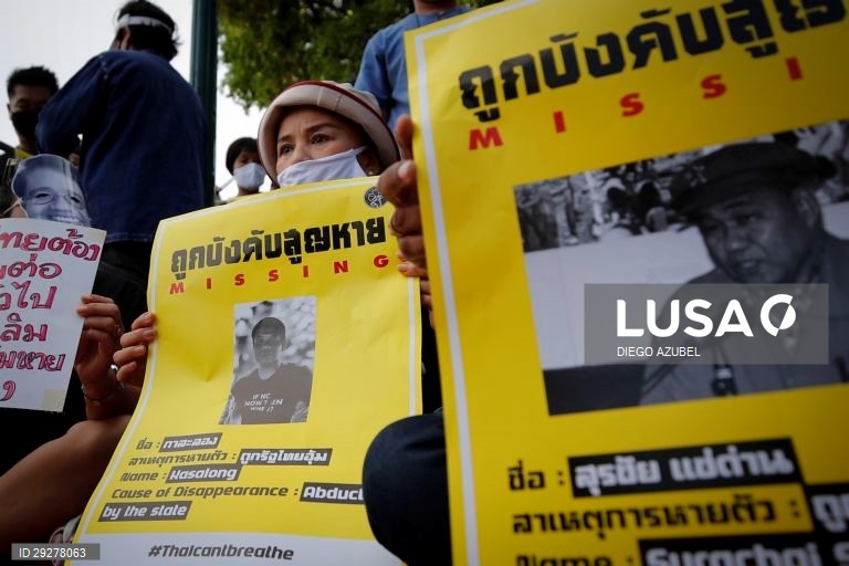 Tailândia: Manifestação anti-governamental em Banguecoque