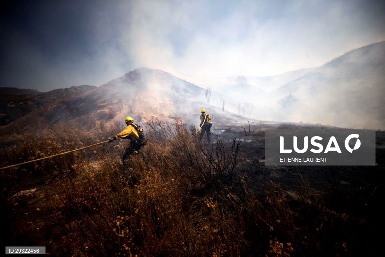Incêndio em Santa Clarita, Califórnia