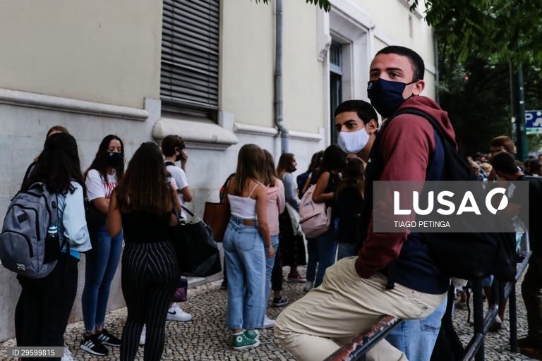 Covid-19: Primeiro dia de aulas em Lisboa

