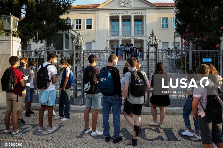 Covid-19: Primeiro dia de aulas em Lisboa
