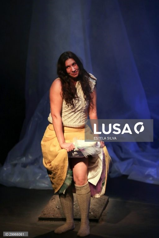 Ensaio de imprensa do espetáculo “Desumanização” de Valter Hugo Mãe, numa dramaturgia de Zé Pedro, com direção e encenação de José Leitão, Porto, 05 de novembro de 2020. A produção é do Teatro Art'Imagem e tem estreia marcada para o dia 10 de novembro, na Quinta da Caverneira, na Maia. ESTELA SILVA/LUSA