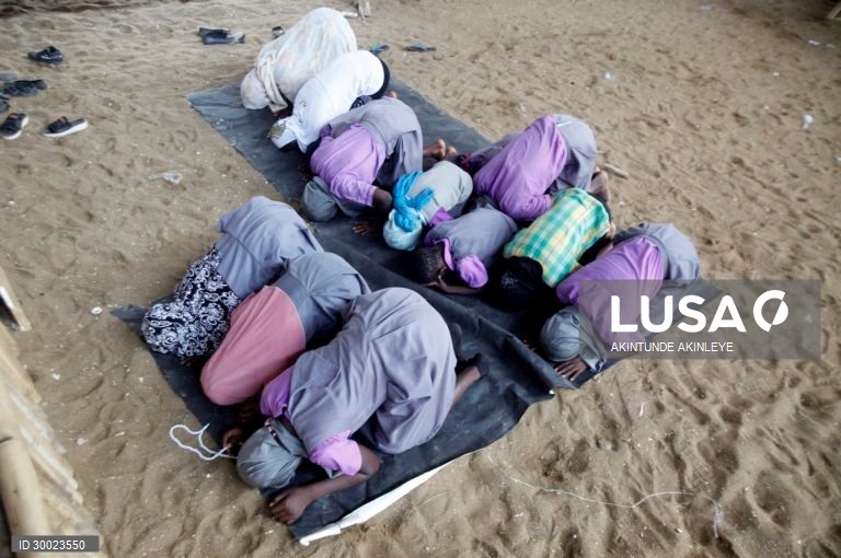 Escola Bright Achievers sem propinas na Nigéria