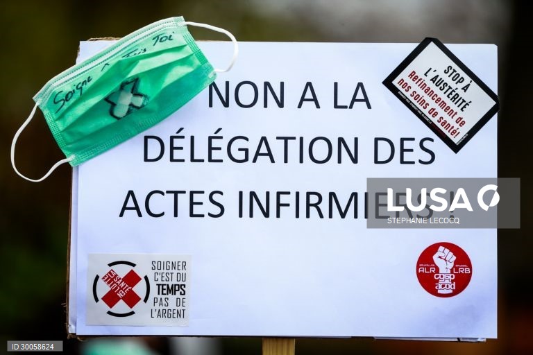 Covid-19: Protesto de pessoal médico em Bruxelas