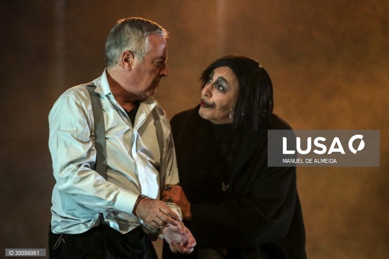 Teatro: Ensaio de imprensa da peça "Ricardo III"