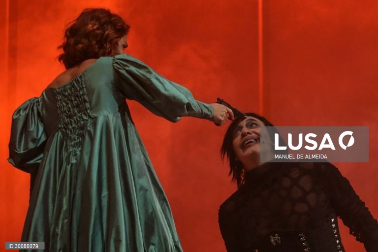 Teatro: Ensaio de imprensa da peça "Ricardo III"