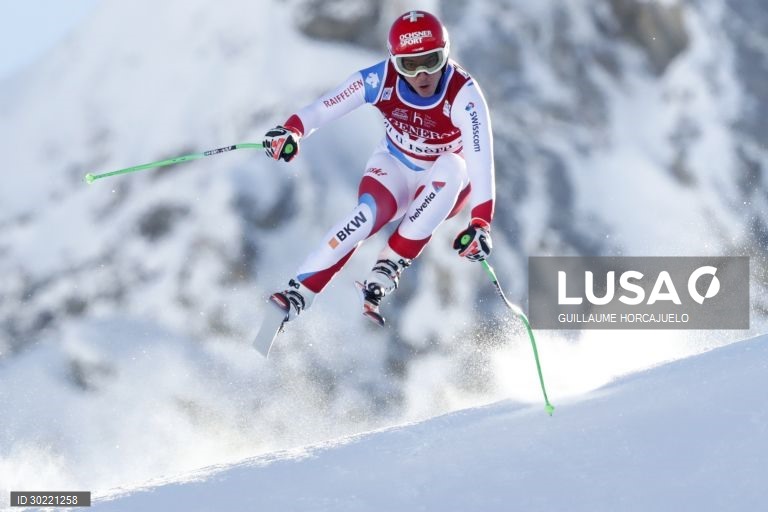 Mundial de downhill de esqui alpino em França.
